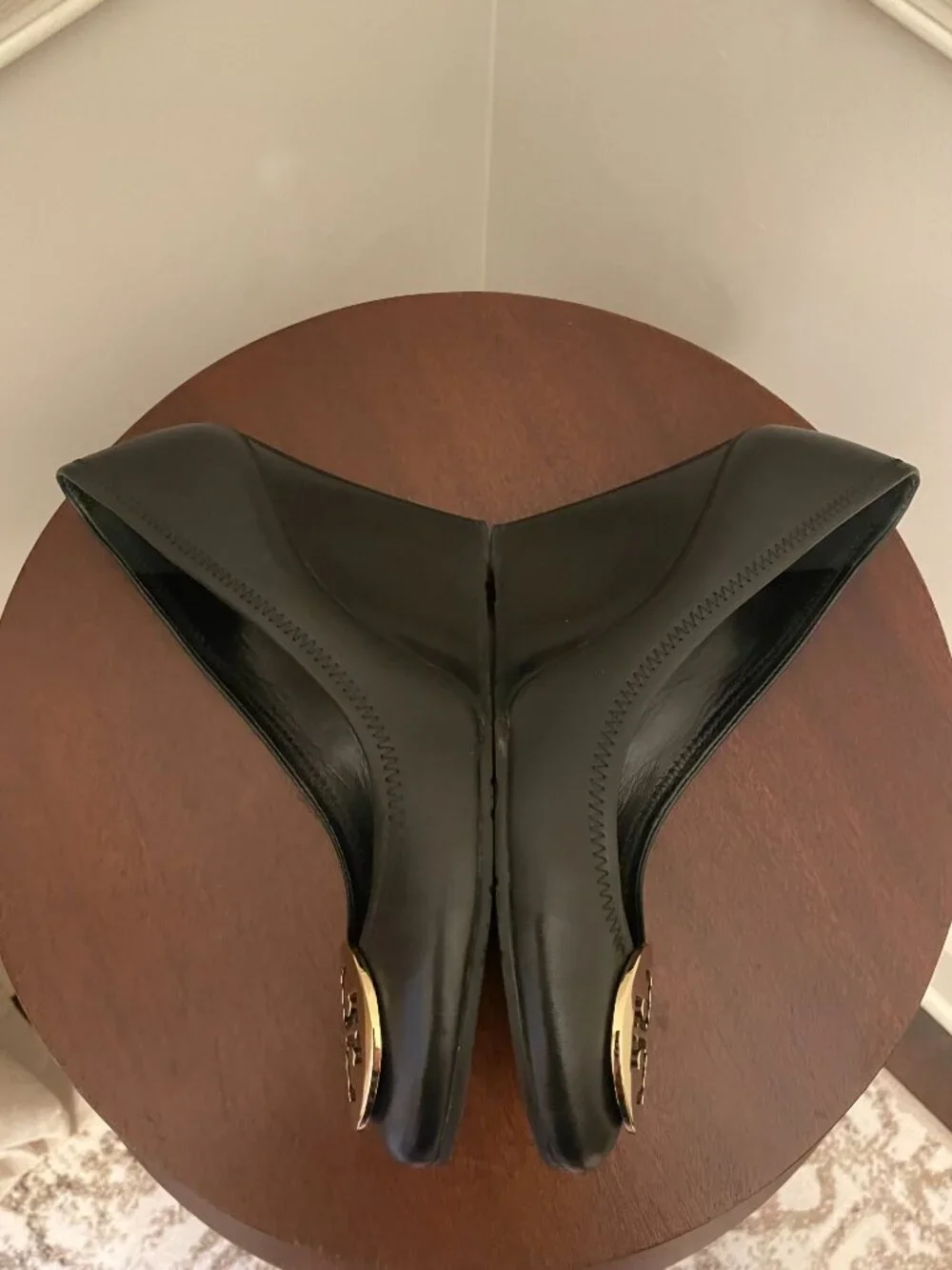 Tory Burch Sophie Wedge Mestico Leather Black with Gold Metal Logo Size 8